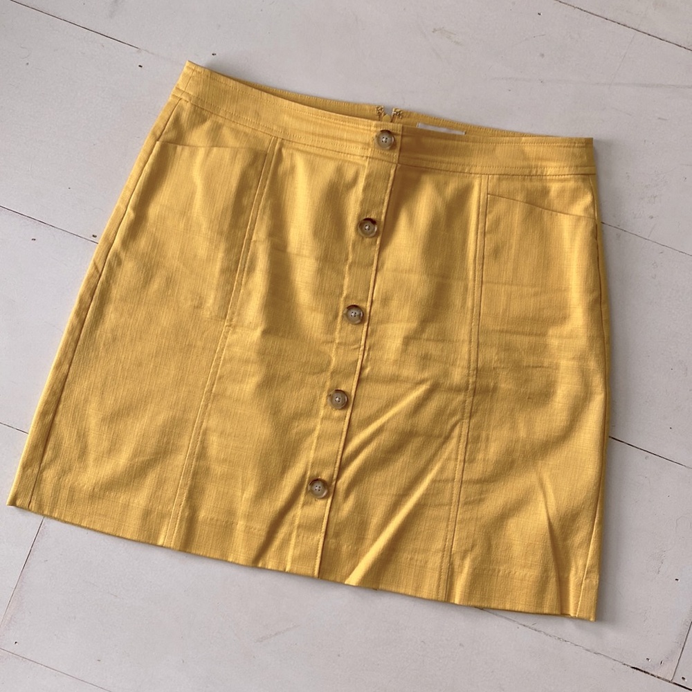 Yellow skirt